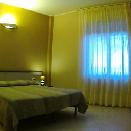 Albergo Sorriso 斯波托尔诺 外观 照片